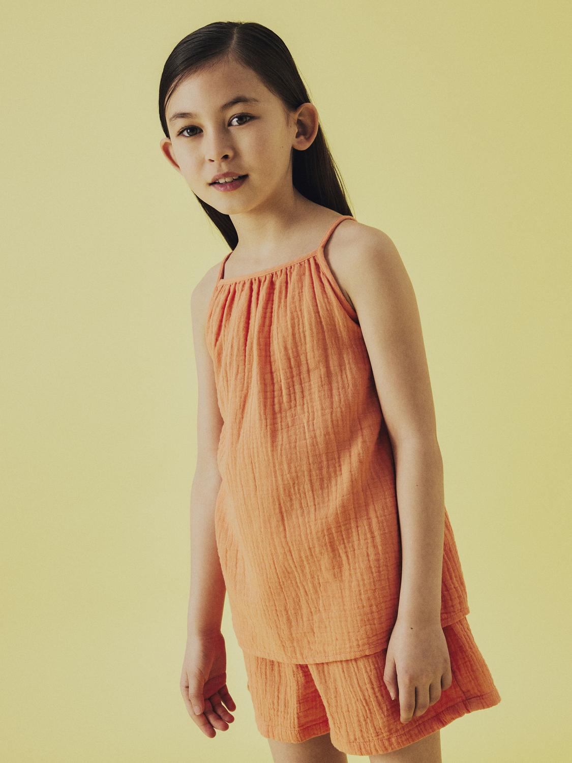 model_shot-creative