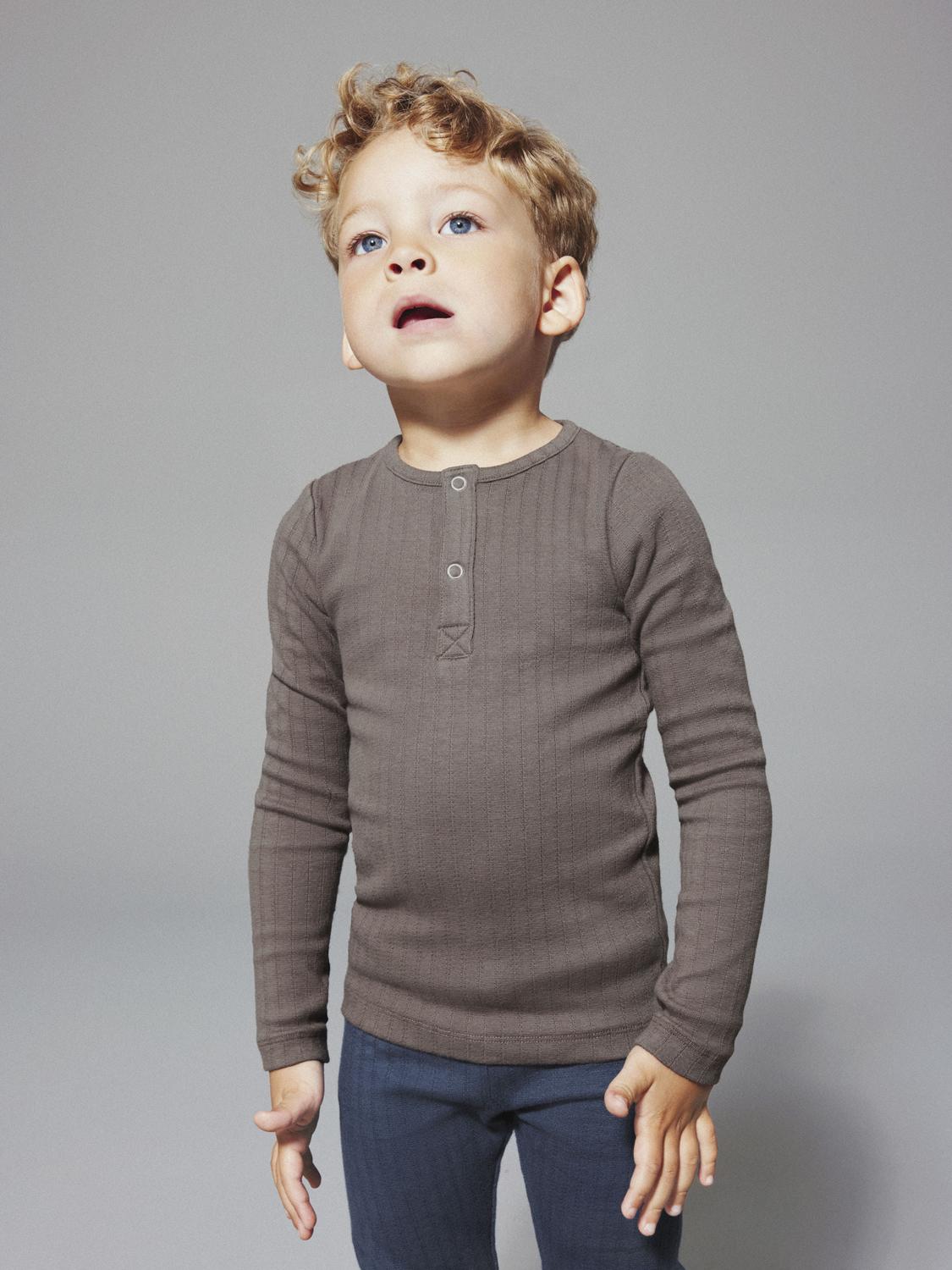model_shot-creative